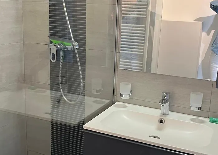 Cosy Louvrex -liege Francorchamps 列日